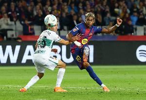 每体赛评:亚马尔渴望让批评者闭嘴 他的星光指引巴萨重现风采